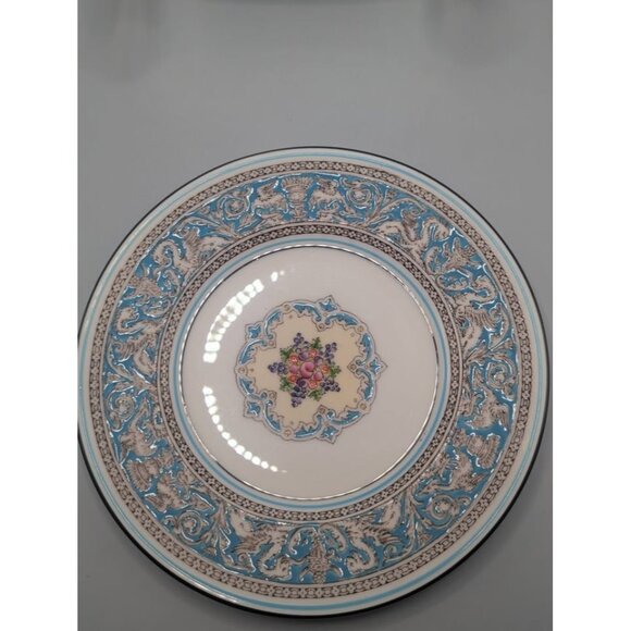 Pair of Wedgwood FLORENTINE Turquoise Dragon Bread Side Plates 6" - Picture 2 of 8